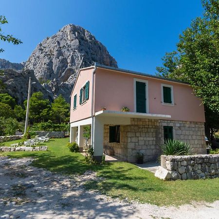 Lovely Apartment In Omis With Kitchen Экстерьер фото