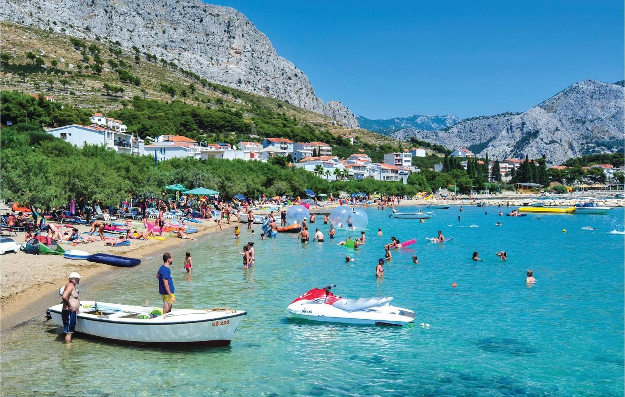 Lovely Apartment In Omis With Kitchen Экстерьер фото